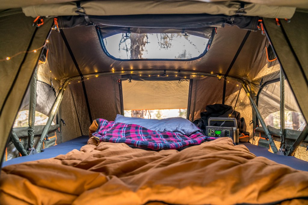 ROAM Adventure Co. The Vagabond Rooftop Tent