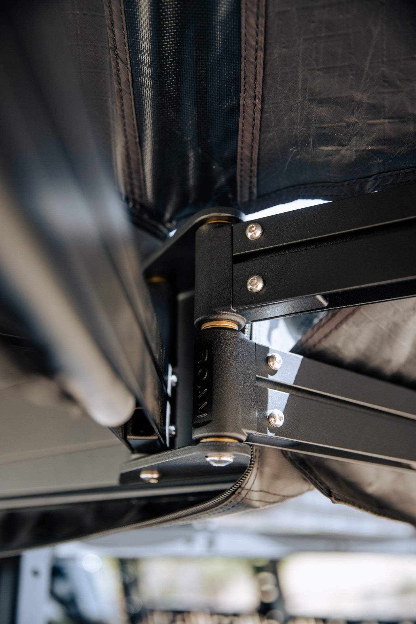 ROAM Adventure Co. ARC 270 Awning