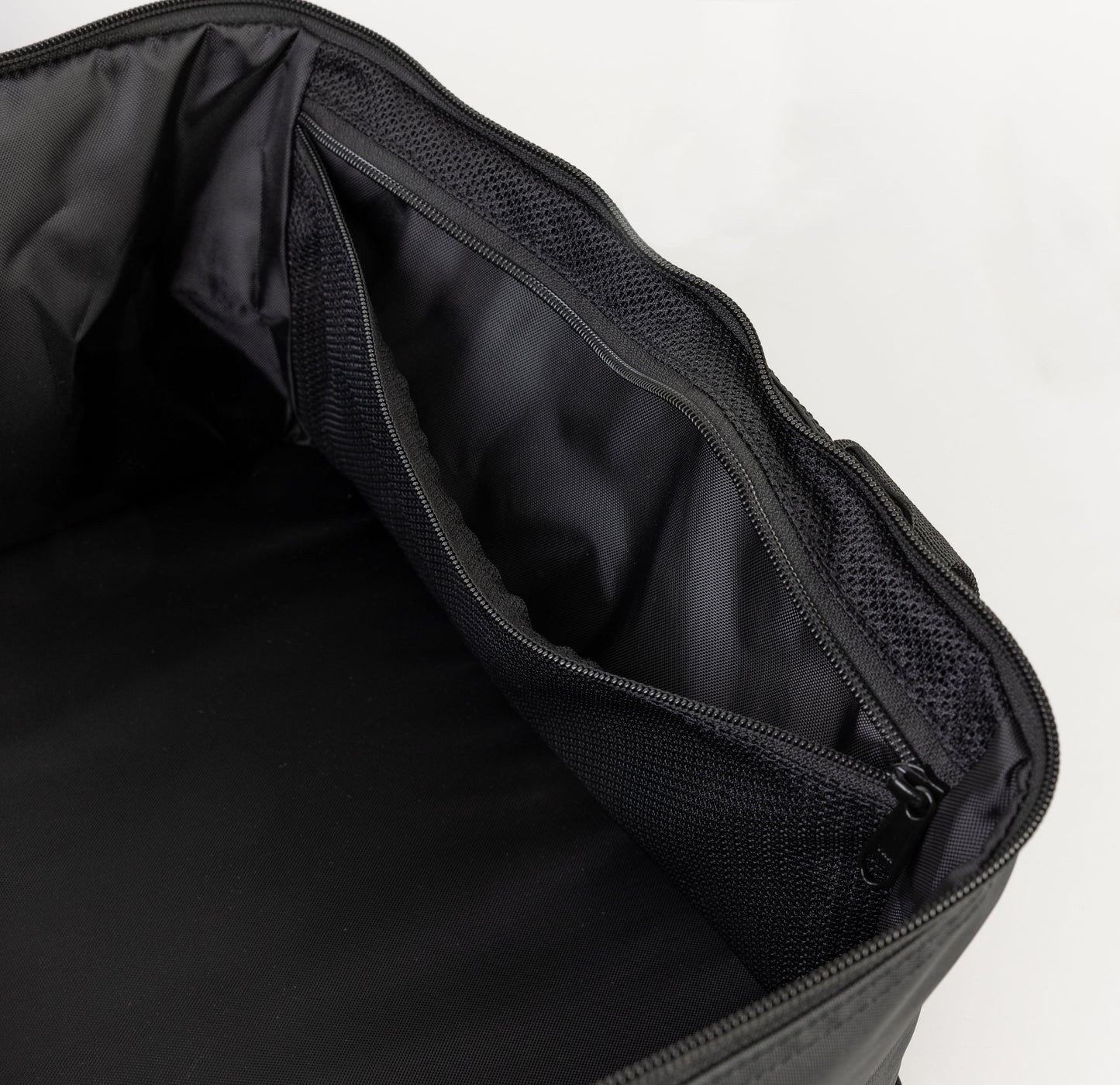 ROAM Adventure Co. Rugged Bag 1.3