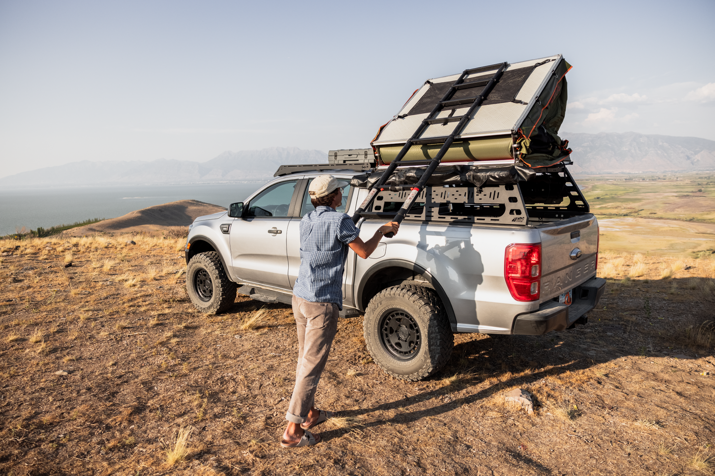 ROAM Adventure Co. The Vagabond Rooftop Tent
