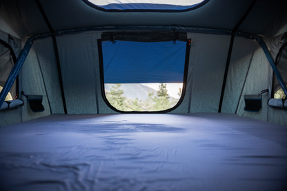 ROAM Adventure Co. The Vagabond XL Rooftop Tent